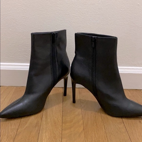 CALVIN KLEIN pointed heeled boots - Size 8.5 - Picture 2 of 2